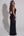 Vestido largo brillante con escote halter