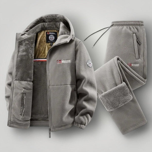Elegante conjunto de felpa